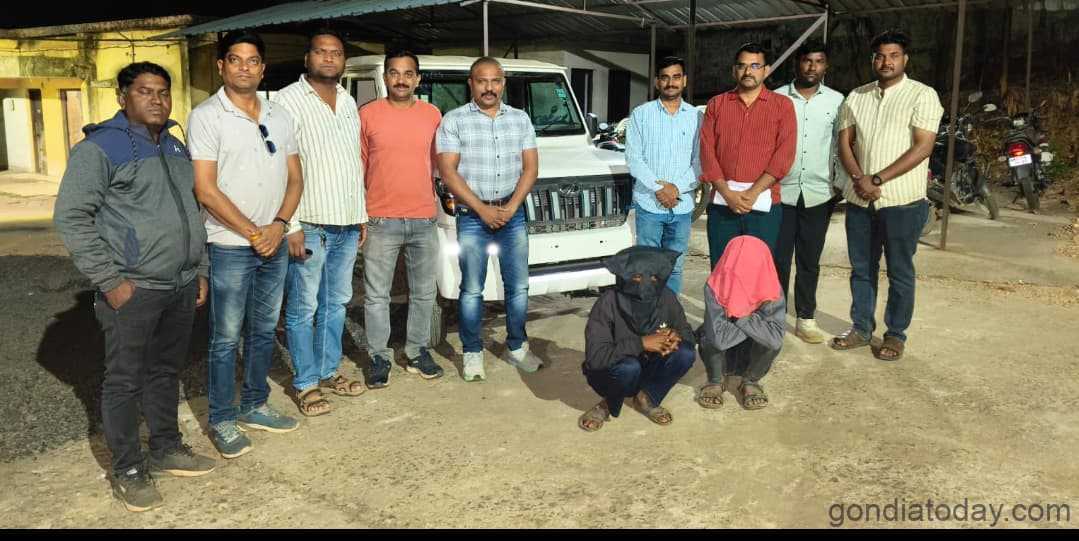 छत्तीसगड कडून अटक केलेली तीक्ष्ण शस्त्रास्त्रांनी लुटलेल्या दोन दरोडेखोर