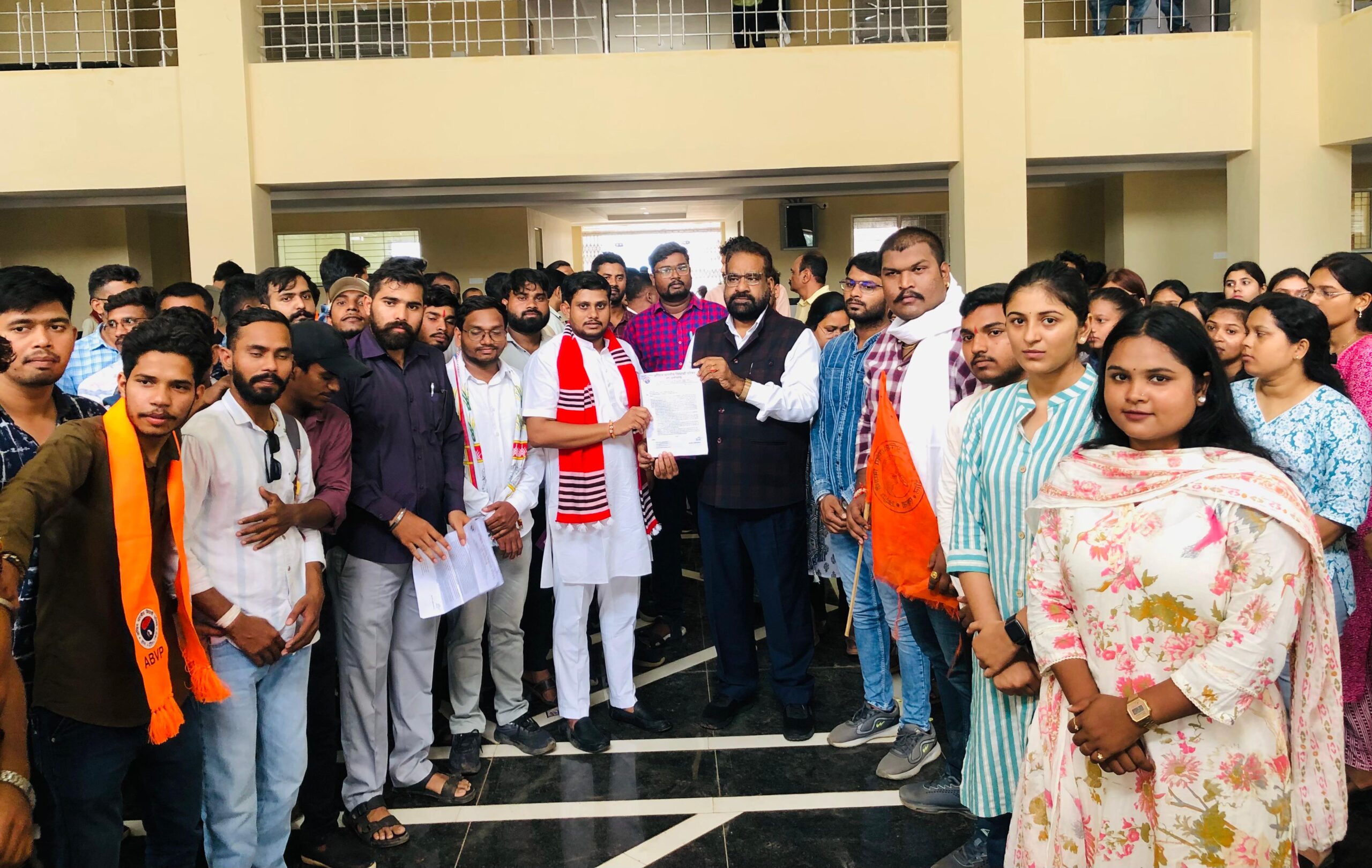 दुर्ग विश्वविद्यालय में ABVP का छात्र आंदोलन