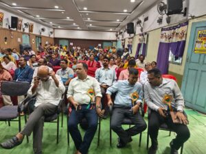 रायपुर इंस्पायर अवार्ड कार्यशाला में शिक्षक और विद्यार्थी