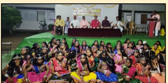 देवरीतील बाबुराव मडावी विद्यालयात गरबा महोत्सव २०२५